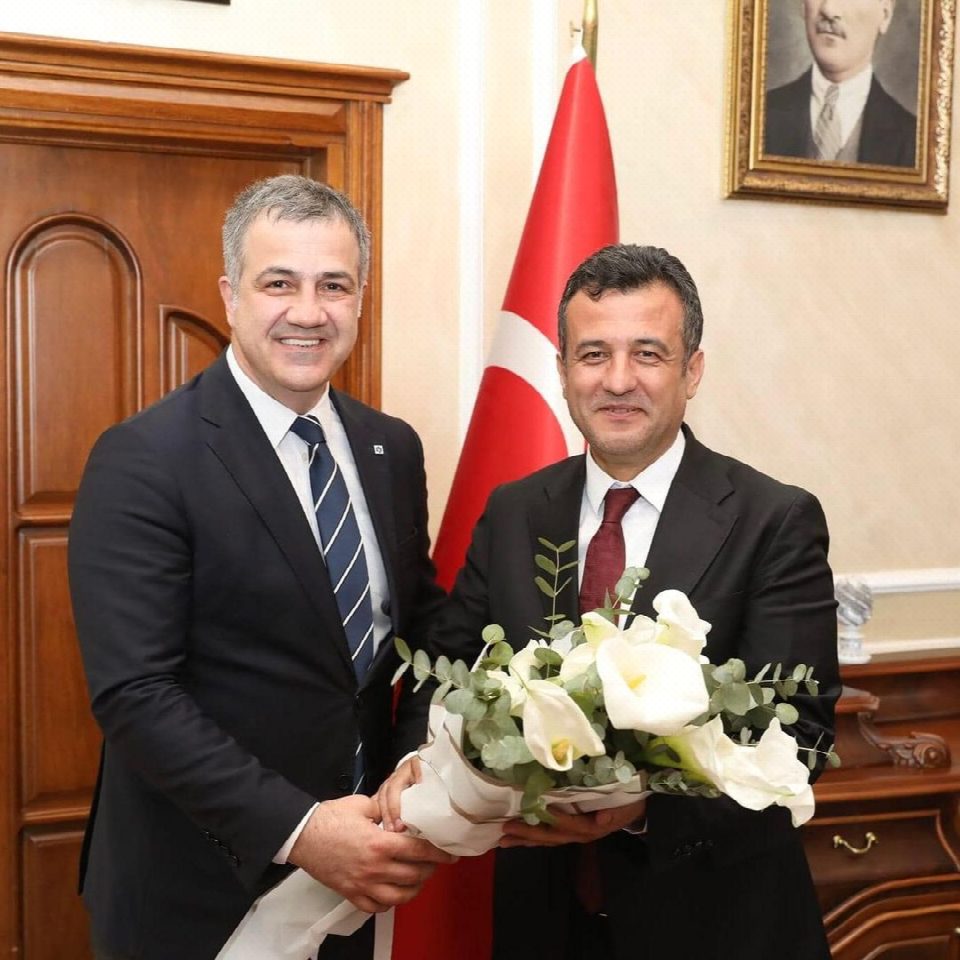 Çamaş’dan, başkan Doğan’a hayırlı olsun ziyareti