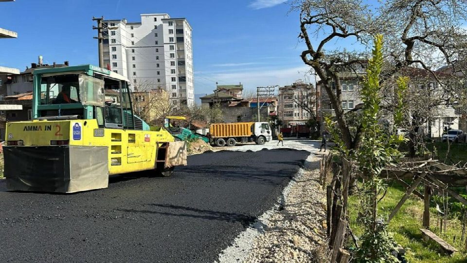 GÜZEL VE MODERN YOLLAR MUTLU İNSANLAR