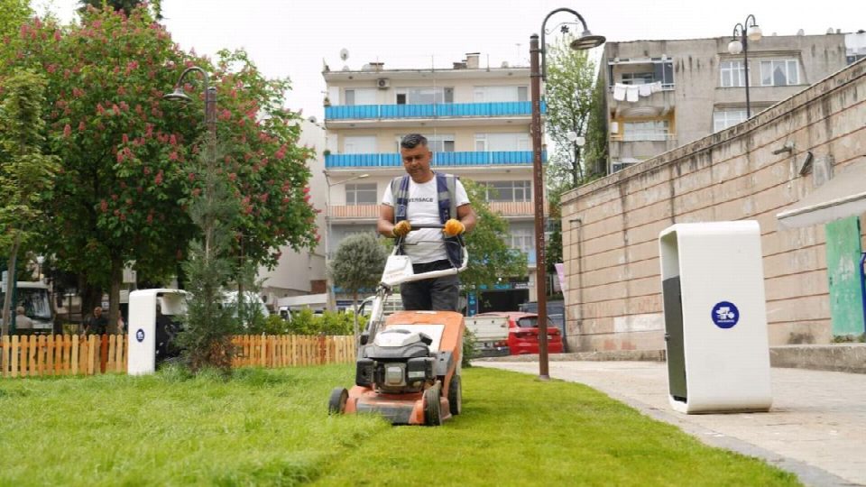 Fatsa Belediyesinden, “Yabani ot temizliği için yoğun mesai”