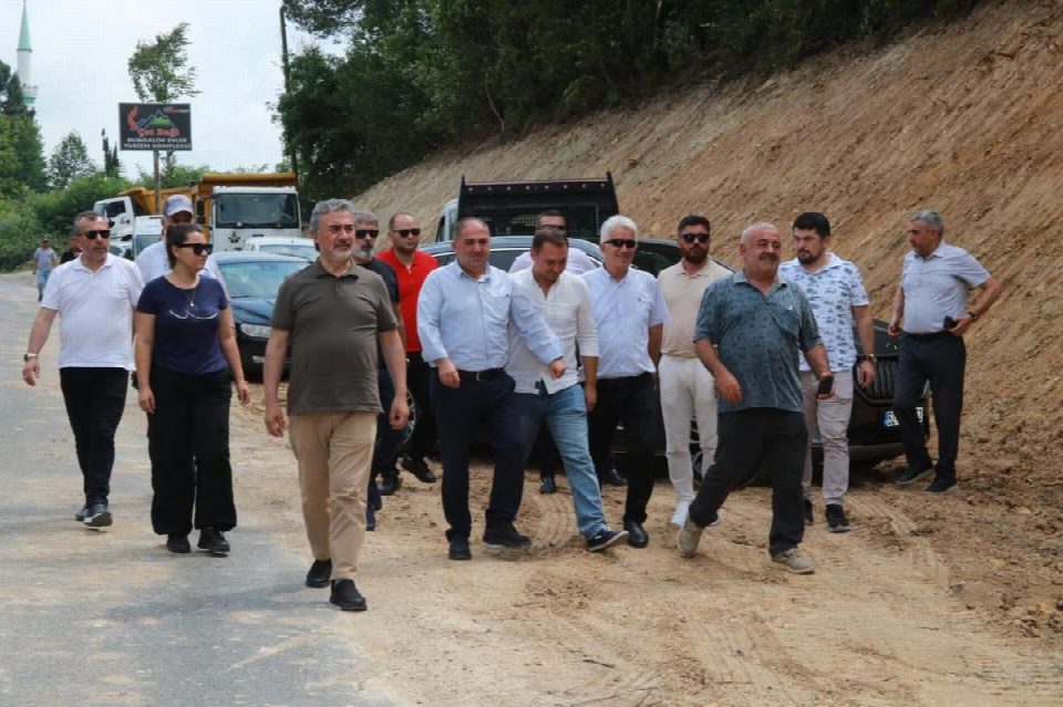 MİLLETVEKİLİ HAMARAT, ÜNYE’DE DEVAM EDEN ULAŞIM, KÜLTÜR VE SAĞLIK YATIRIMLARINI YERİNDE İNCELEDİ
