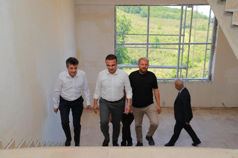 Dolunay modern bir okul binasına daha kavuşuyor