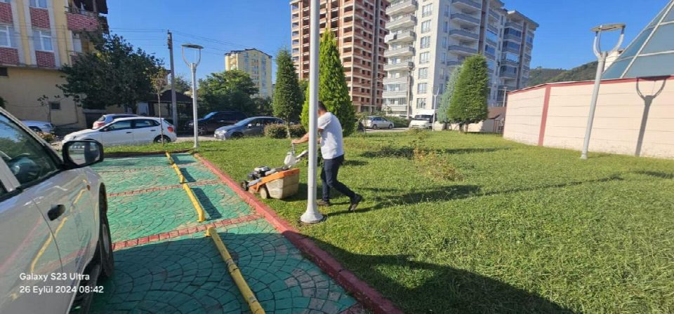 Fatsa’da yeşil alan ve kent mobilyalarında hummalı çalışma
