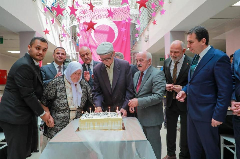 1 Ekim Dünya Yaşlılar günü'nde anlamlı program