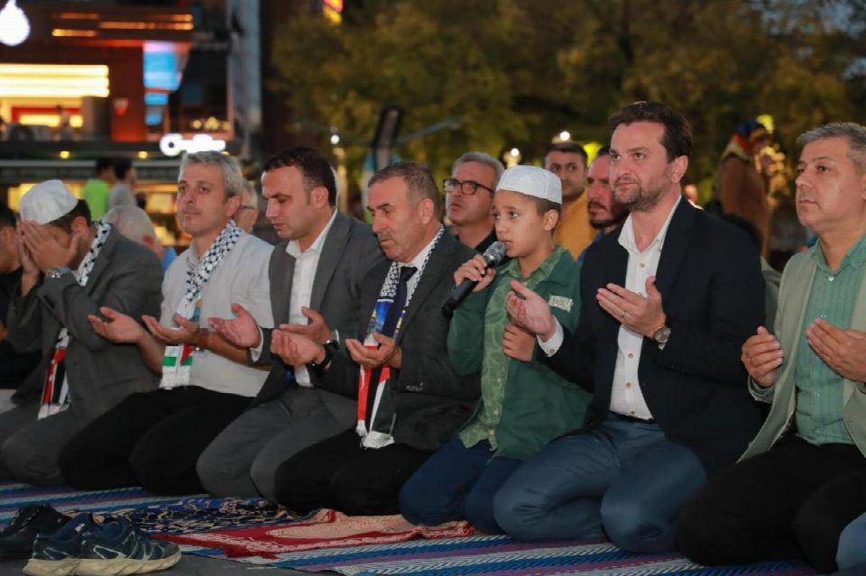 FATSA GAZZE İÇİN TEK YÜREK