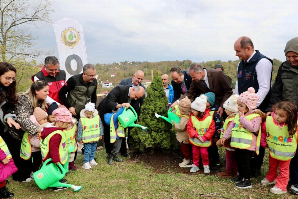 MİLLİ AĞAÇLANDIRMA GÜNÜ’NDE 4.877 FİDAN TOPRAKLA BULUŞTU