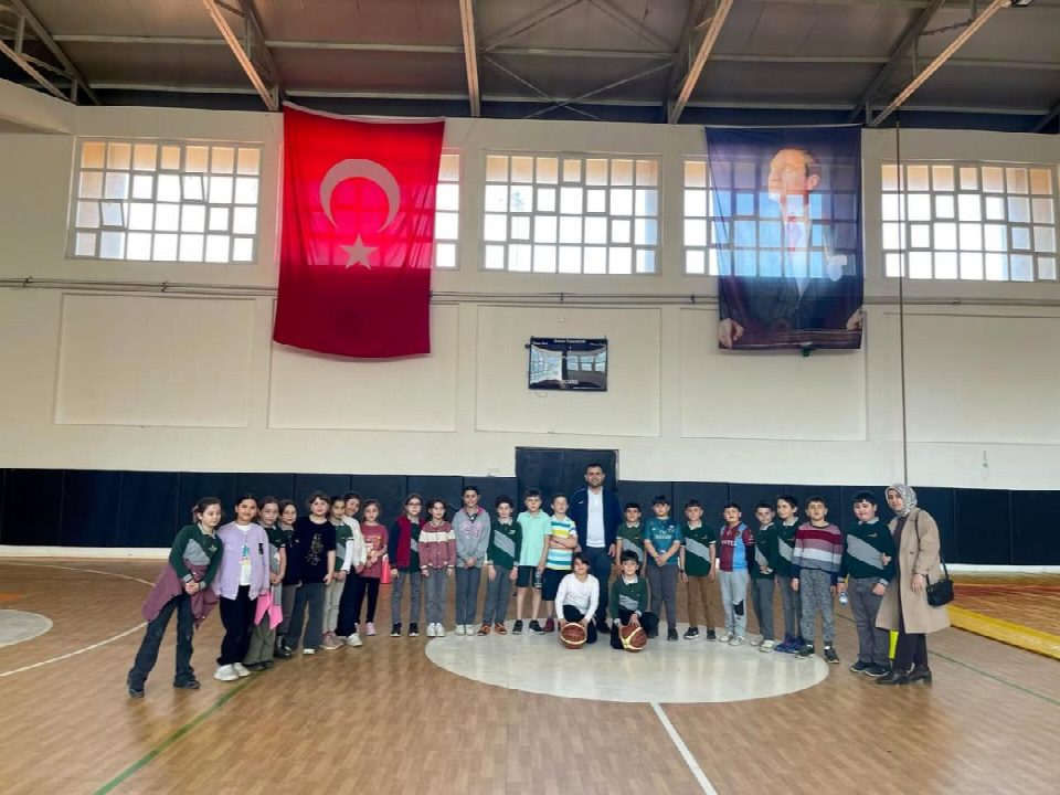 Ordu'da "İlkokullarda spor dalı eğitimi projesi" devam ediyor