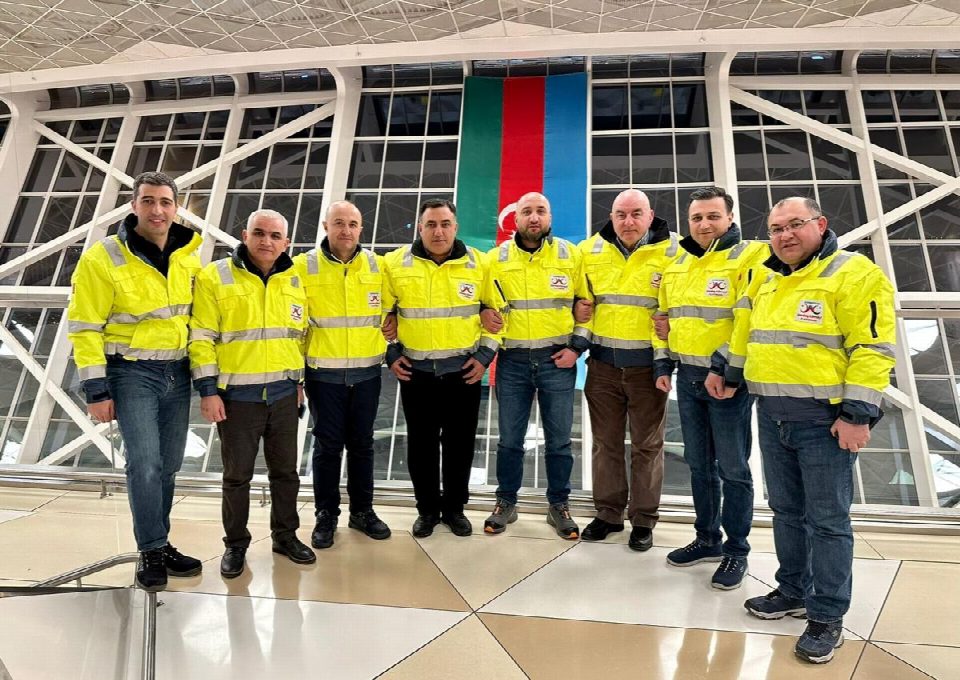 Cemal Yangın ve ekibi deprem bölgesinde