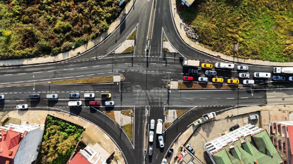 KARŞIYAKA’DA TRAFİK SORUNUNA SON!