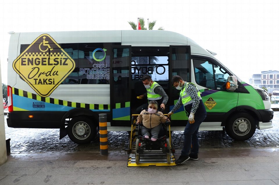 Büyükşehirden engelli bireyler için “engelsiz taksi”