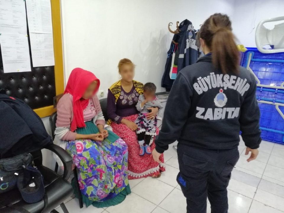 Büyükşehir zabıtasından 83 dilenciye müdahale