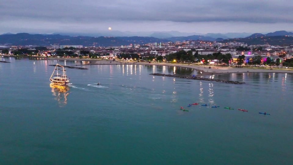 Karadeniz kanolarla renklendi