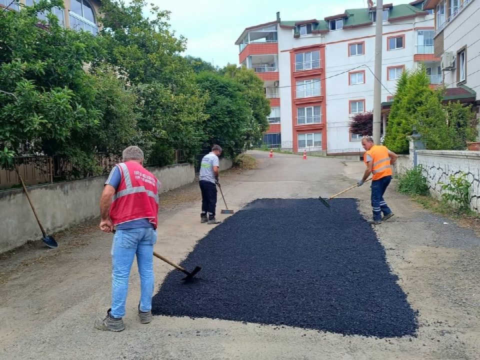 Fatsa’nın mahallelerinde yollar onarılıyor, ulaşım rahatlıyor