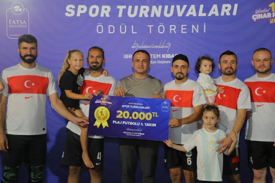 Plaj futbolunda şampiyon Fatsa ideal akademi
