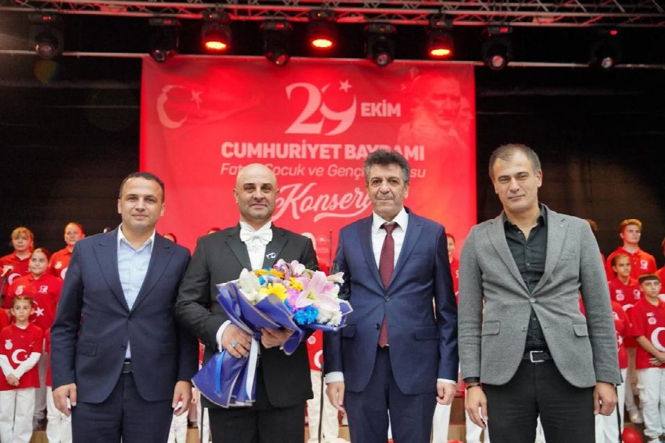 Fatsa’da Cumhuriyet coşkusu çocuk ve gençlik korosu konseriyle taçlandı