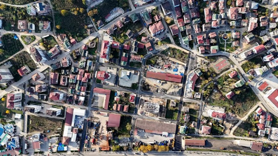 Kurtuluş mahallesi’nde 50 yıllık sorun çözüldü: 3 kilometrelik sıcak asfalt tamamlandı