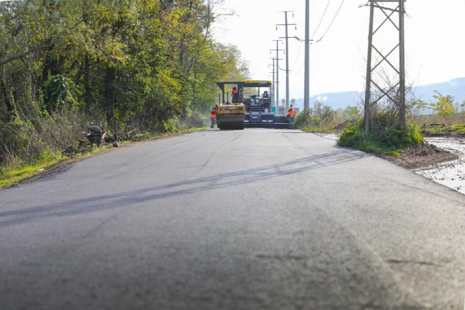 Organize Sanayi Bölgesi yolu asfaltlandı