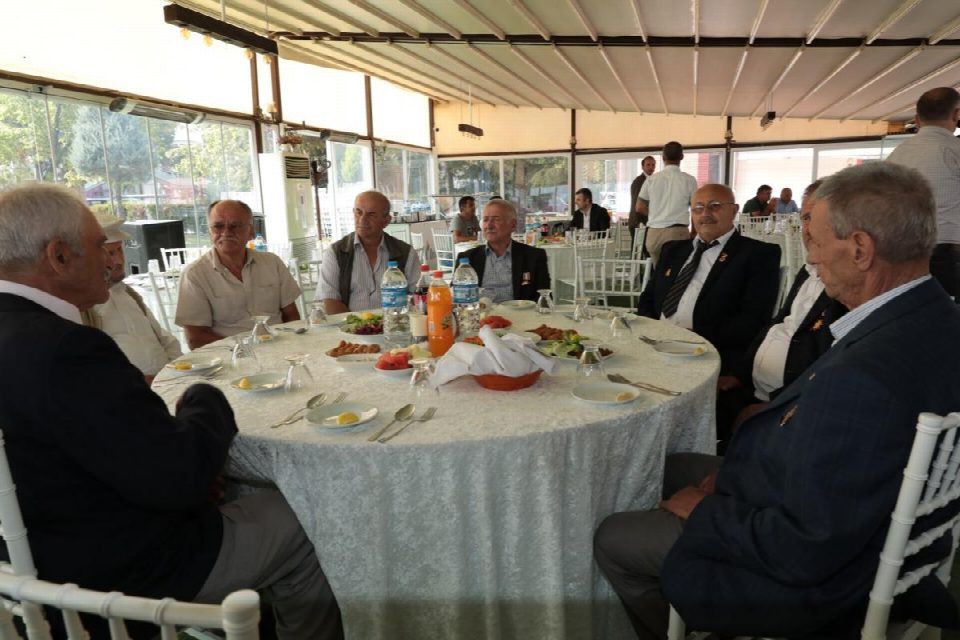 Milli ruha sahip bir şekilde birliğimizi ve beraberliğimizi daim olsun