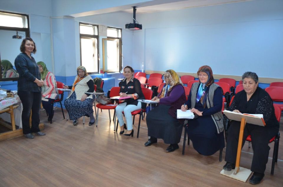 Okuma azimlerine yaşları engel olmadı