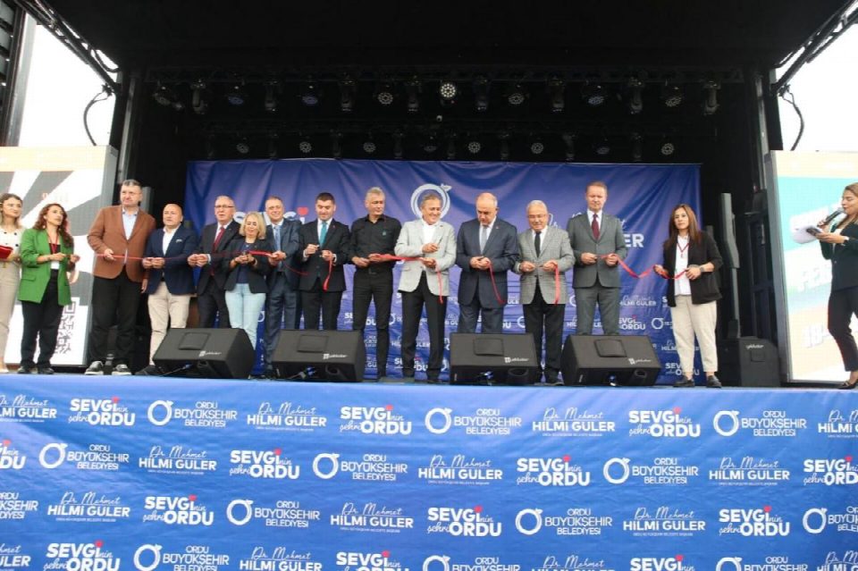 Başkan Güler festivalde müjdeyi verdi