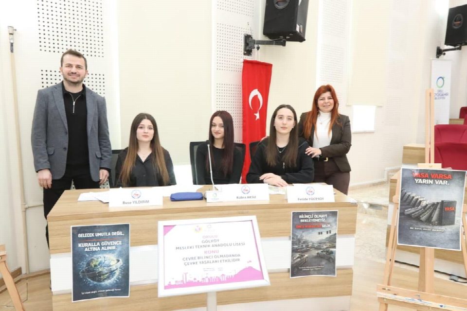 Ordulu gençler fikirleriyle yarışıyor... ‘Münakaşa değil münazara’ isimli liseler arası münazara yarışması başladı