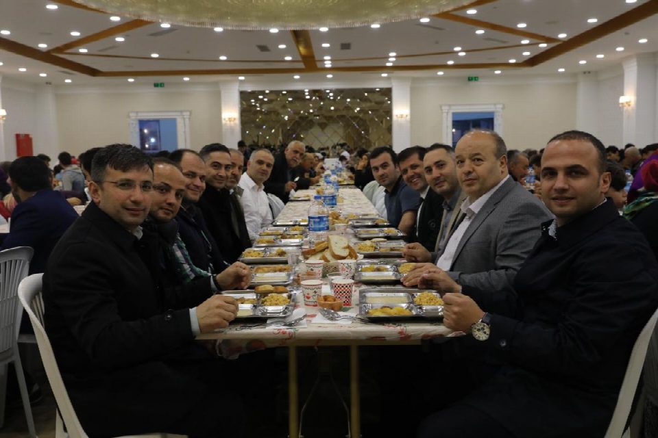 Milletvekili Taşçı Ramazan Sokağımızdaki Kitap Kampanyasını Çok beğendi
