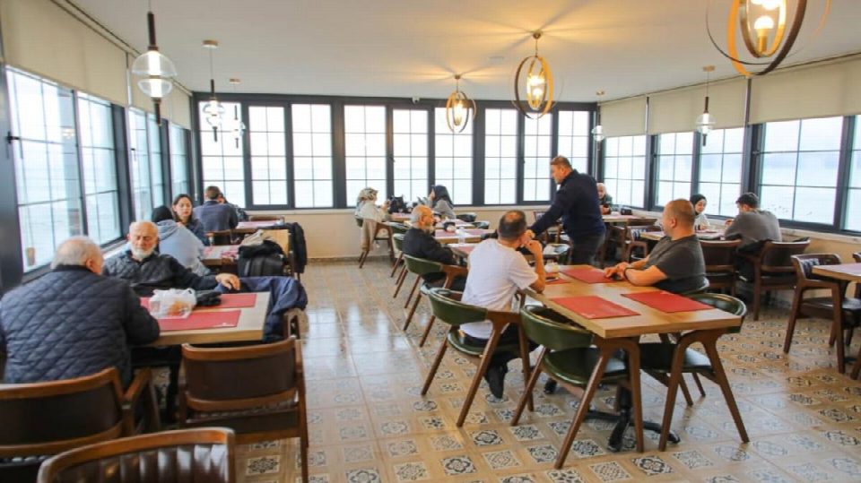 İskele Kafe, dört mevsim misafirlerini ağırlıyor