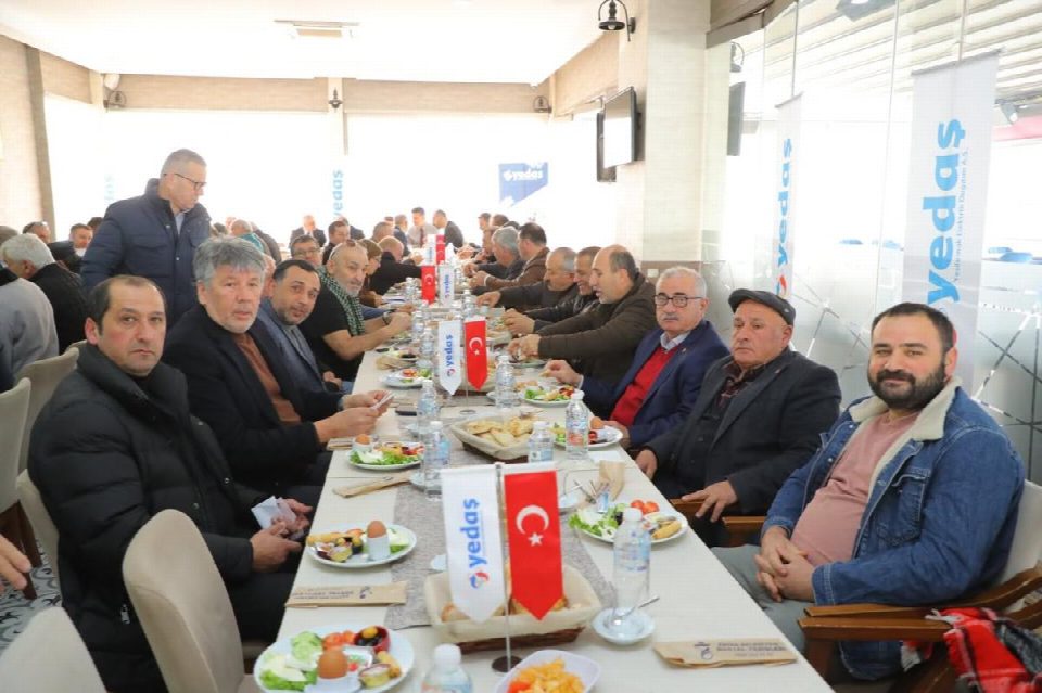 Fatsalı muhtarlardan milletvekili Mahmut Özer’e teşekkür... Fatsa’da Elektrik Altyapısı Masaya Yatırıldı