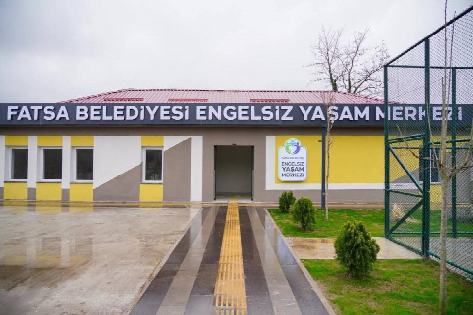 Atıl bina hayat buldu: Ayazlı engelsiz yaşam merkezi hizmete hazır