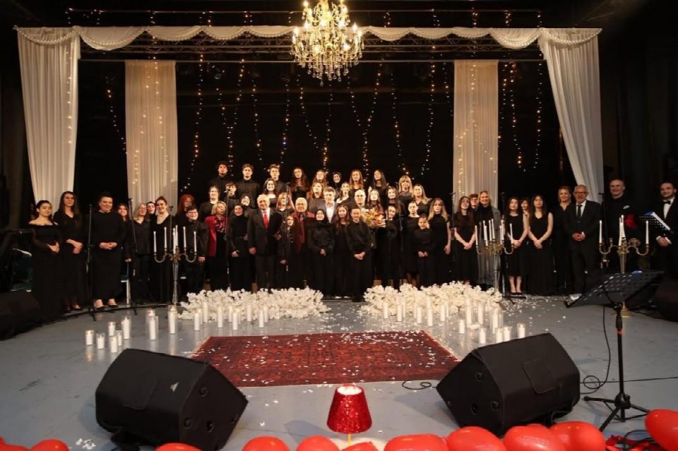 Fatsa’da “Yarım kalan aşk şarkıları” konserine yoğun ilgi