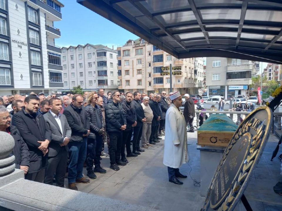 Ertuğrul Sönmez son yolculuğuna uğurlandı