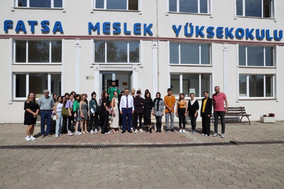 Üniversitemize yeni gelen öğrenciler için oryantasyon programı düzenlendi