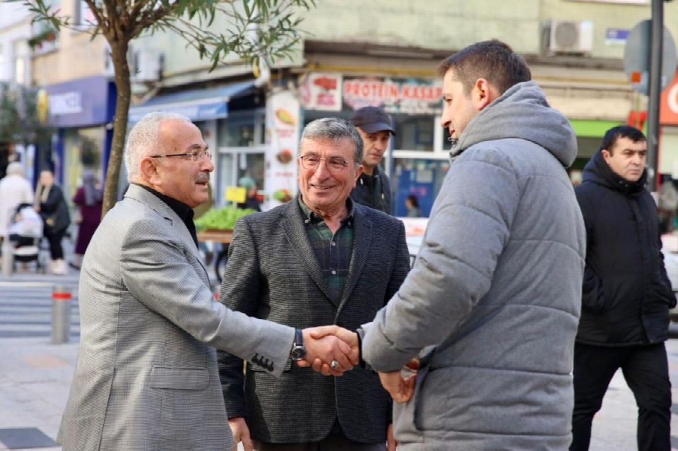 GÜLER GÖNÜLLERE GİRMEYE DEVAM EDİYOR