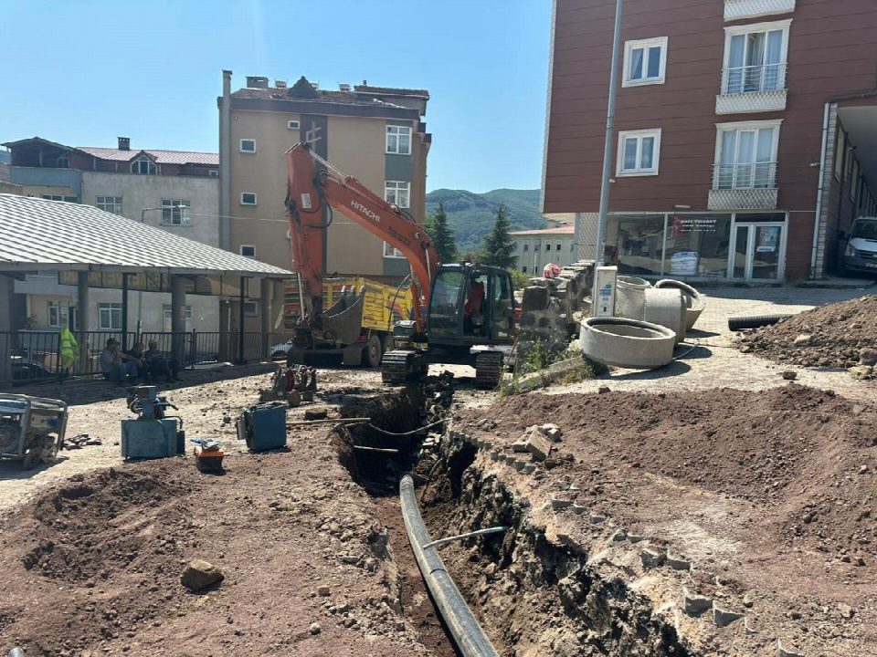 Büyükşehir, Aybastı’nın altyapısını sil baştan yeniliyor