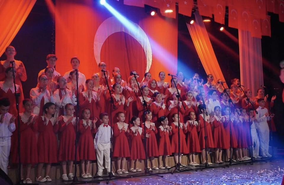 Fatsa’da 19 Mayıs’a özel konser geceye damga vurdu