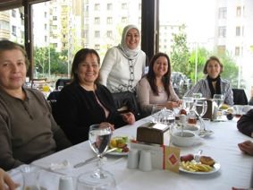 ÖZSOY AİLESİ KÖZ KANAT RESTAURANT’DA BULUŞTU