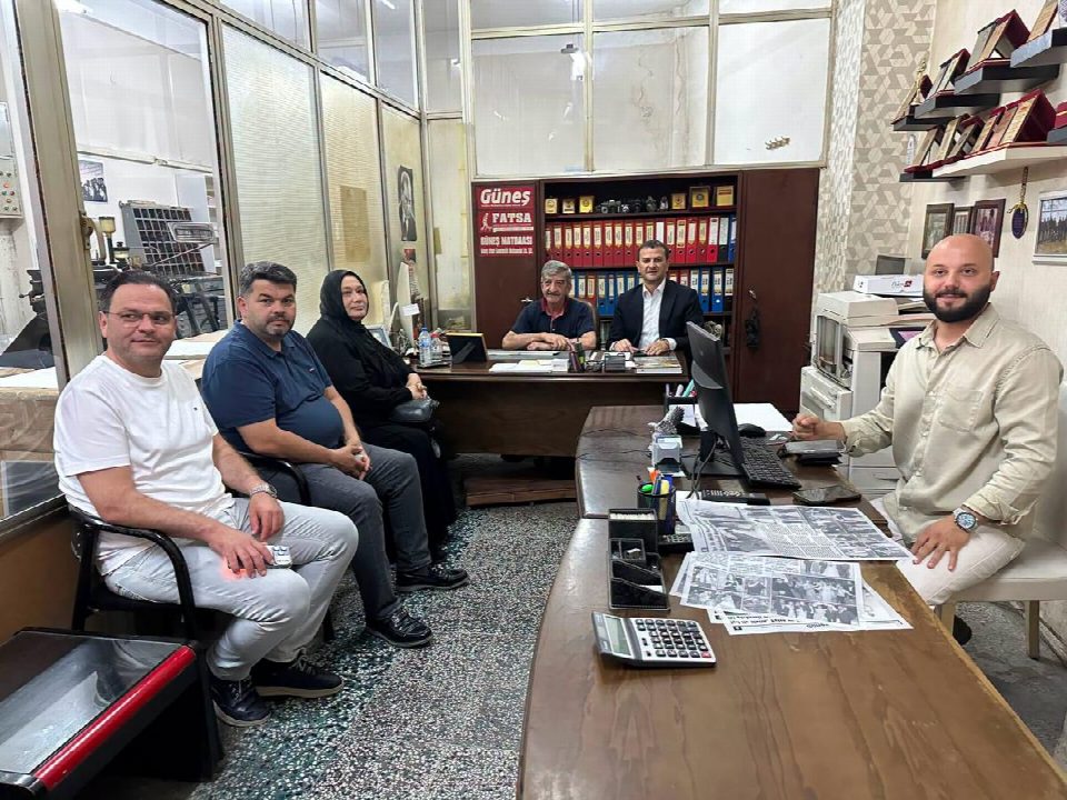 AK parti yönetiminden Güneş Gazetesi’ne ziyaret