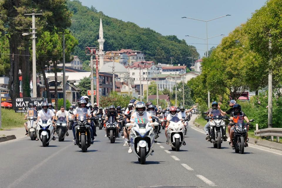 Motofest coşkusu şehri sardı...62 ilden 5 bine yakın motosiklet tutkunu Fatsa’da buluştu
