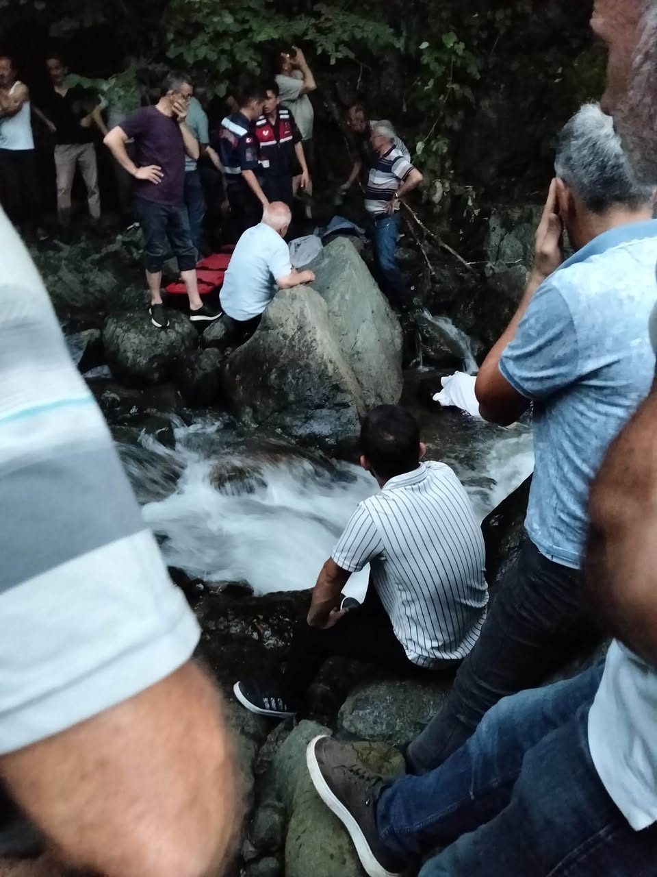 Yaşamları gibi, vefatları da Birlikte oldu
