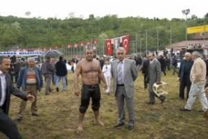 BOLAMAN BELEDİYESİ'NİN DÜZENLEDİĞİ 19 MAYIS ŞENLİĞİ ÇOŞKULU GEÇTİ