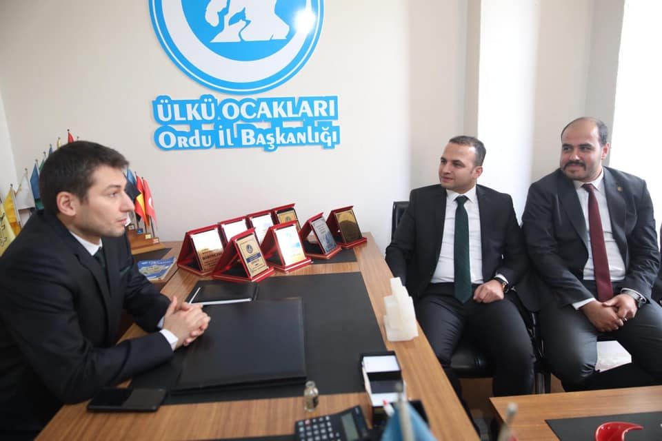 Fatsa Belediye Başkanı İbrahim Etem Kibar ÜLKÜ OCAKLARI İL BAŞKANLIĞI’NI ZİYARET ETTİ