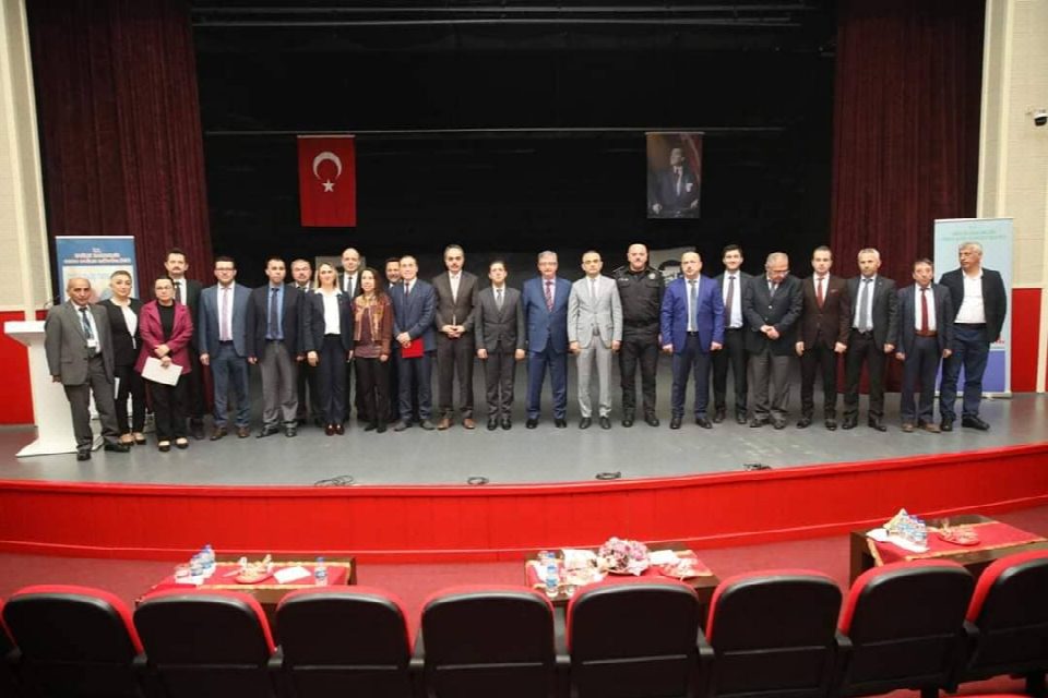 ORGAN BAĞIŞI VE NAKLİNİN ÖNEMİ HAKKINDA KONFERANS DÜZENLENDİ