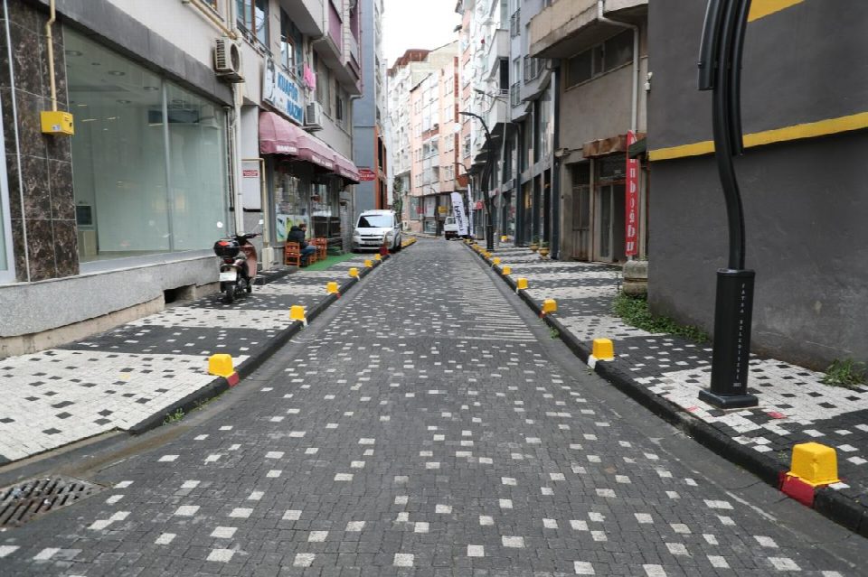 Fatsa caddeleri baskı beton kaldırım ve begonit taşlarla daha güzel