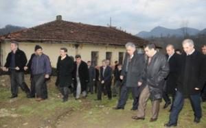 Büyüklerin İnadı Okulsuz Bıraktı