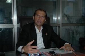 İlçemizde yeni yatırımlar gerçekleştirilerek işsiz gençlerimizi istihdam etmeliyiz