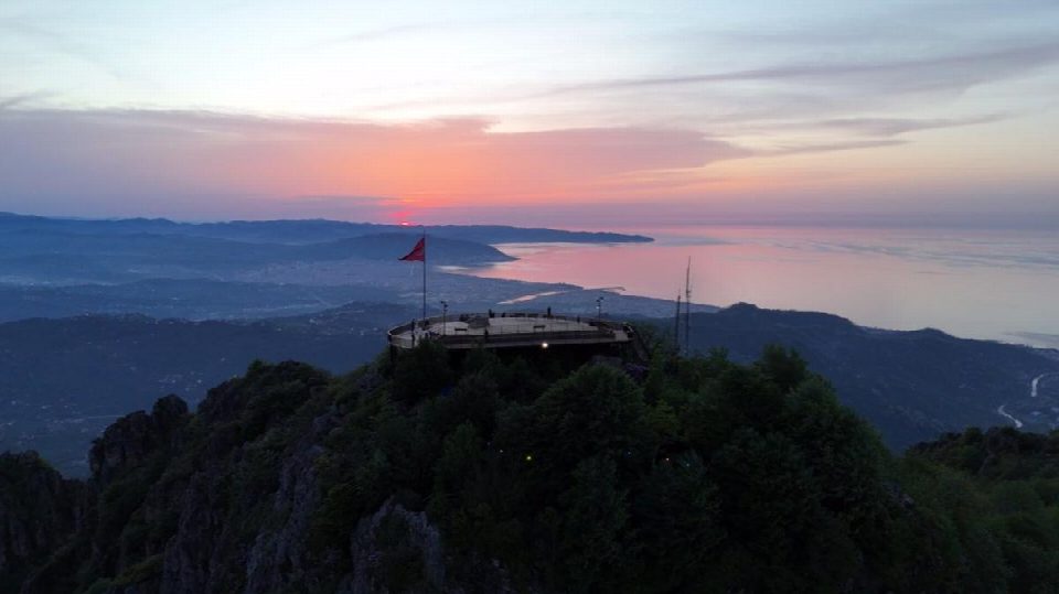 Yoroz’un gece manzarası hayran bıraktı