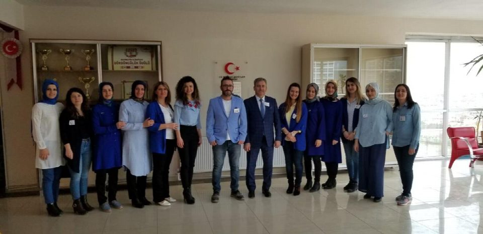 Otizm haftasında öğretmenlerden anlamlı davranış