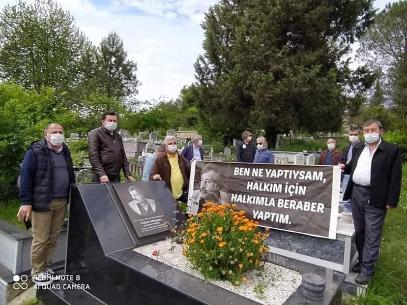 Fikri Sönmez mezarı başında anıldı