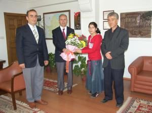SAĞLIĞINA KAVUŞAN DERYA'DAN KAYMAKAMA TEŞEKKÜR ÇİÇEĞİ