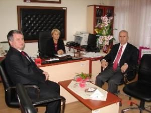 KAYMAKAM YURDAER'DEN OKUL MÜDÜRLERİNE ZİYARET