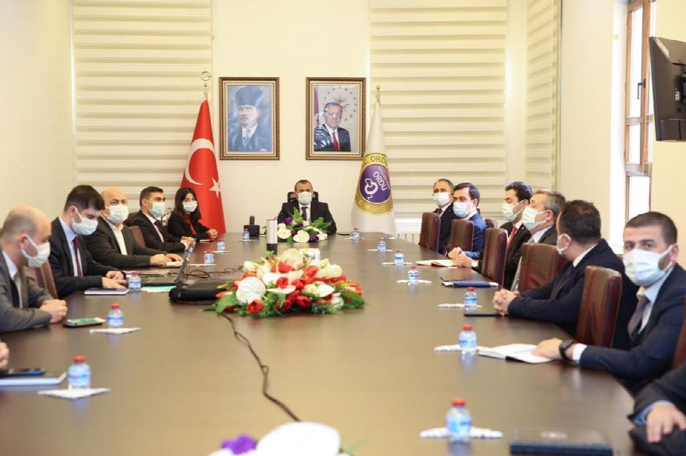 Vali Sonel, "Covid-19 Pandemisi İle Mücadele Muhtarlarımıza çok iş düşüyor"